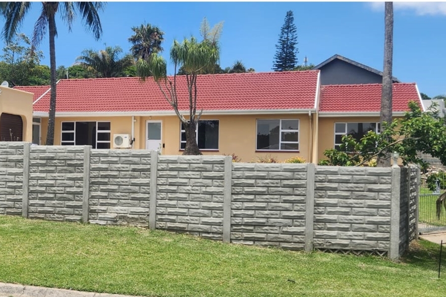 4 Bedroom Property for Sale in Beacon Bay Eastern Cape